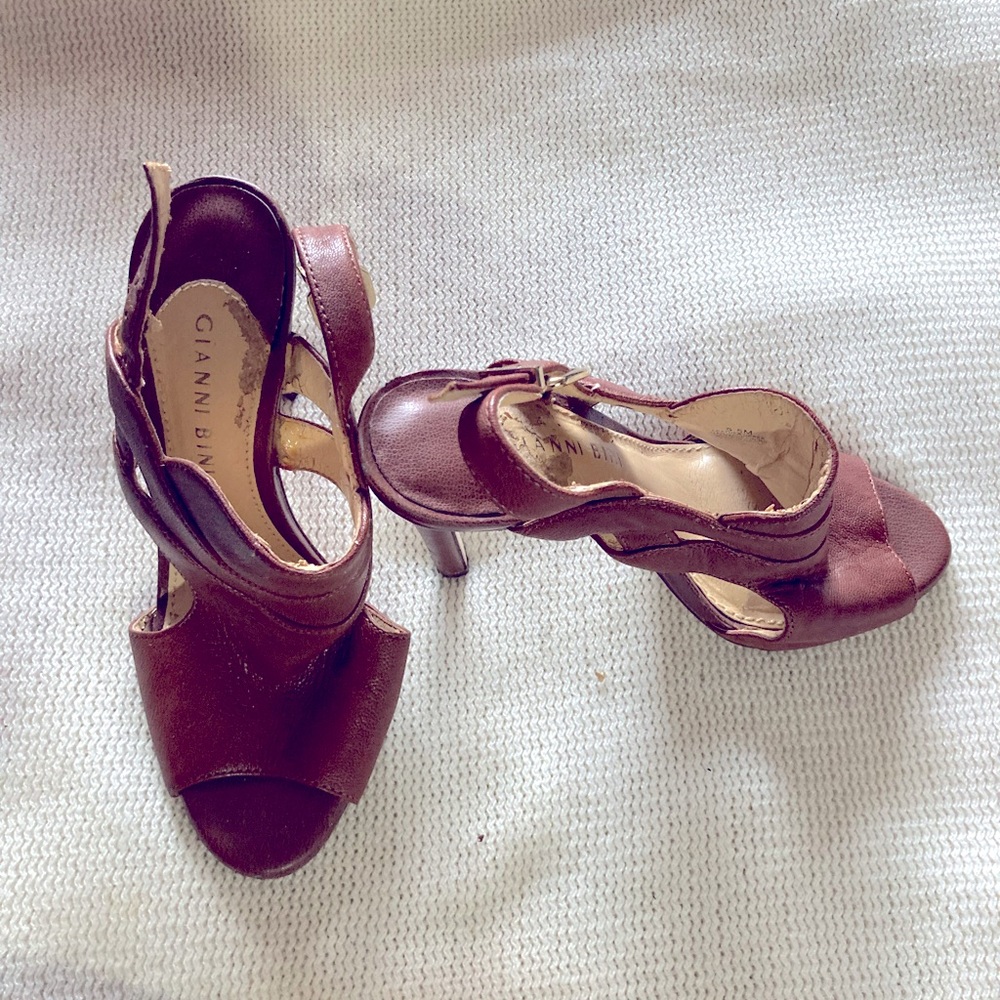 Gianni Bini brown peep toe/sling back heels, size 5 1/2